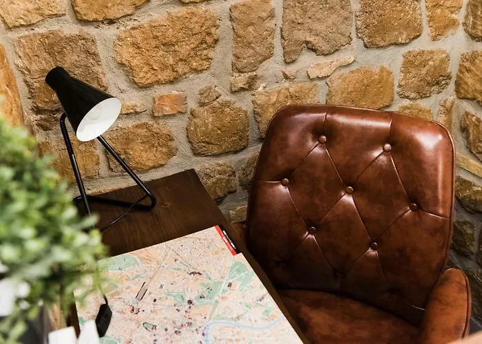 Pensión Colosseum Music Design 4*