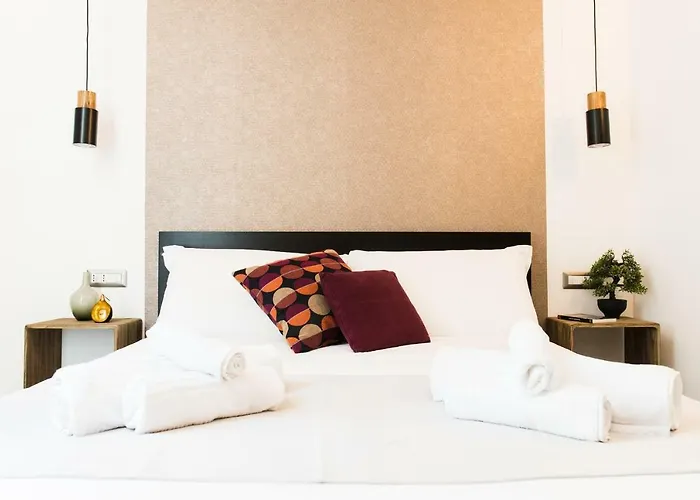 Colosseum Music Design Pensión 4*